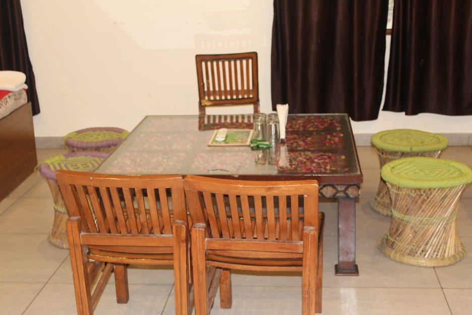 Ambika hotel 1000165195