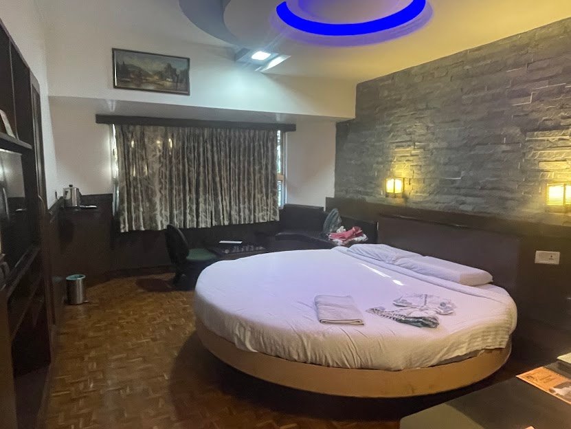 Hill top towers 1000165237