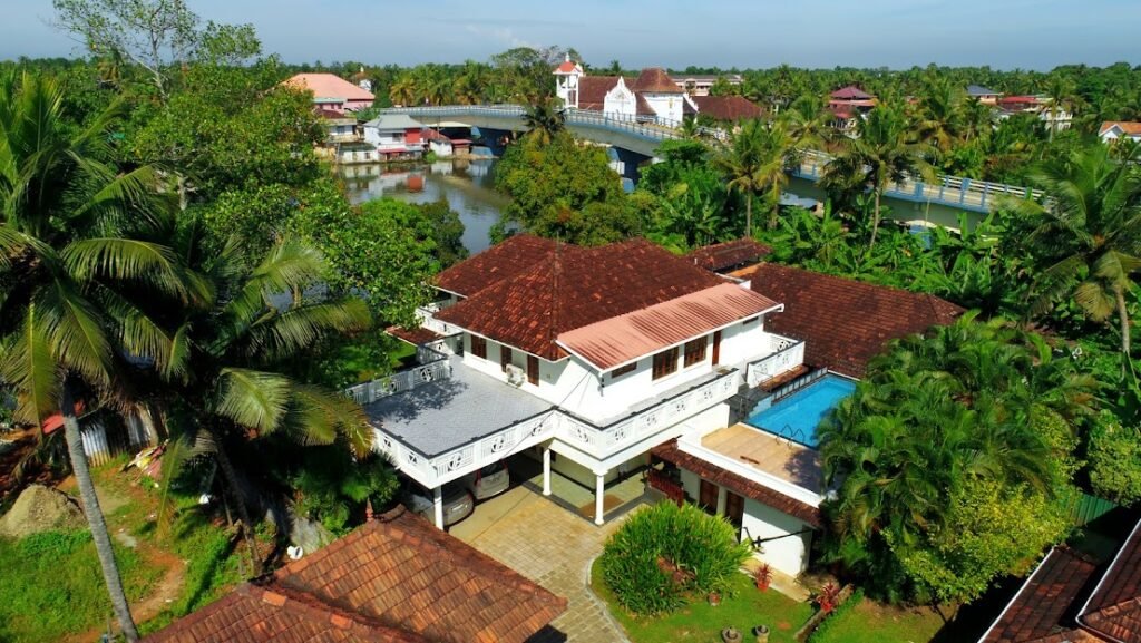 Triveny river palace dcim100mediadji 0198.jpg