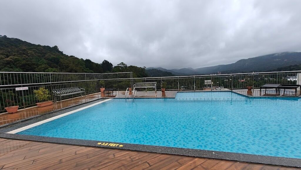 Starling thekkady Kerala oplus 1310720