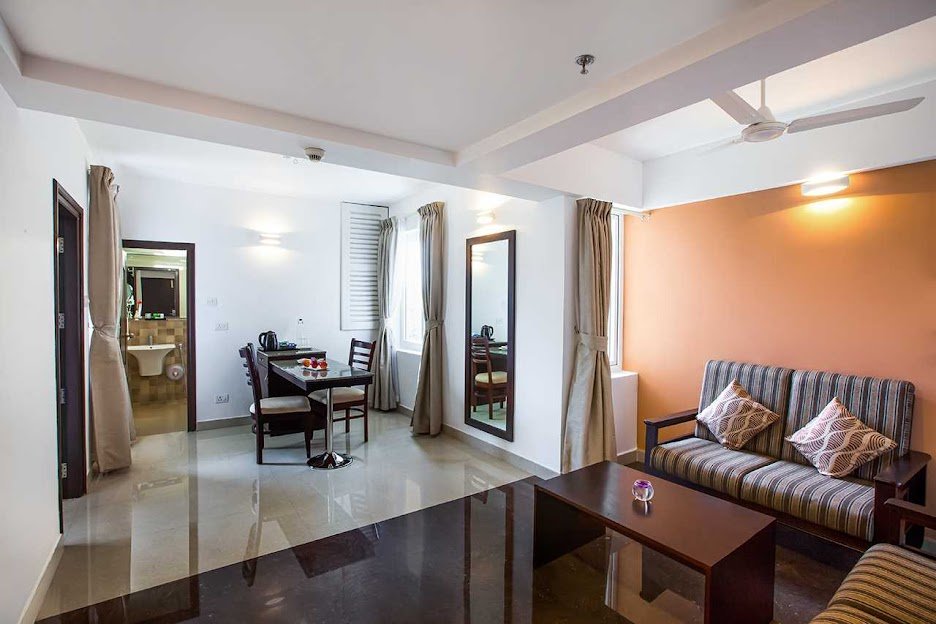 Starling thekkady Kerala 1000167450