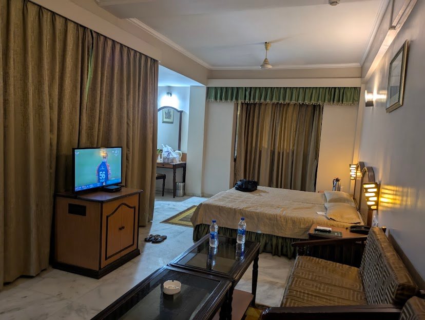 The Royale Mid Town 1000169055