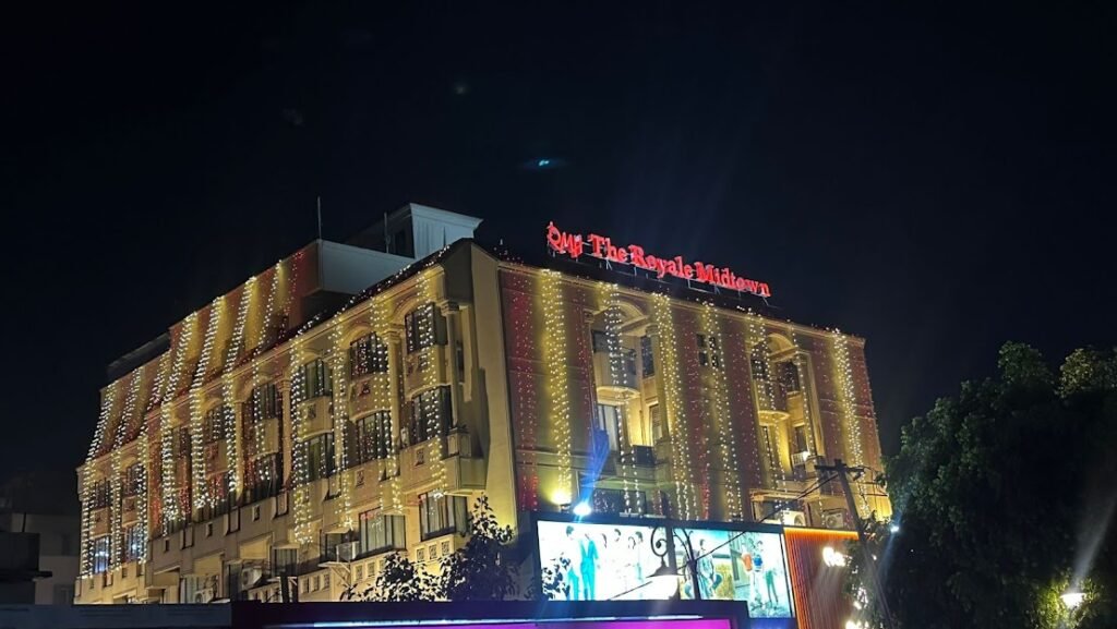 The Royale Mid Town 1000169057