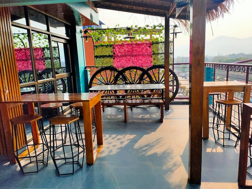 Phouoibee Hotel Manipur oppo 2